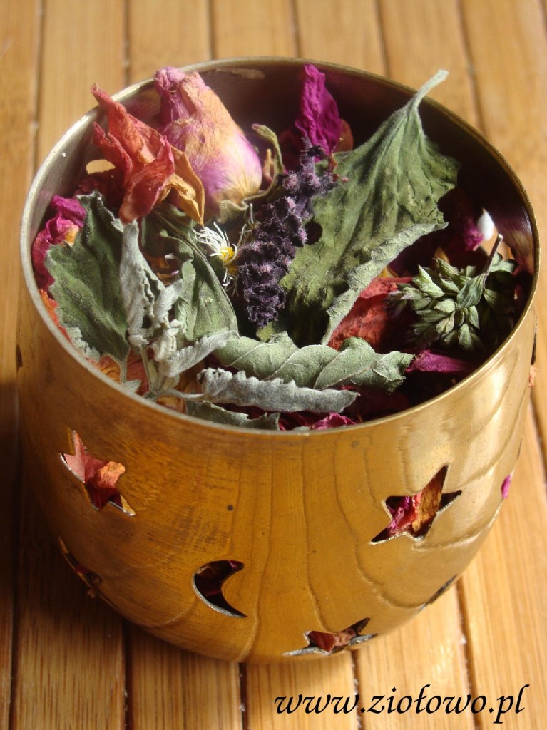 Potpourri i mieszanki zapachowe ziół i przypraw Blog Ziołowo